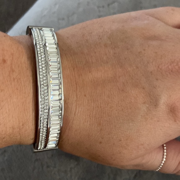 NWOT MICHAEL KORS BRACELET-SILVER WITH DIAMONDS - Picture 5 of 7
